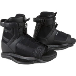 Ronix District Wakeboard Package W/ Divide Boots - 2023 -Cheap Ronix Ride Store 2022 RONIX BOOTS DIVIDE PAIR 30560.1632404712
