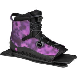 Radar Lyric BOA Water Ski Binding Feather Frame - 2022 -Cheap Ronix Ride Store 2022 Radar Lyric Boa Front Angle 14829.1632413626